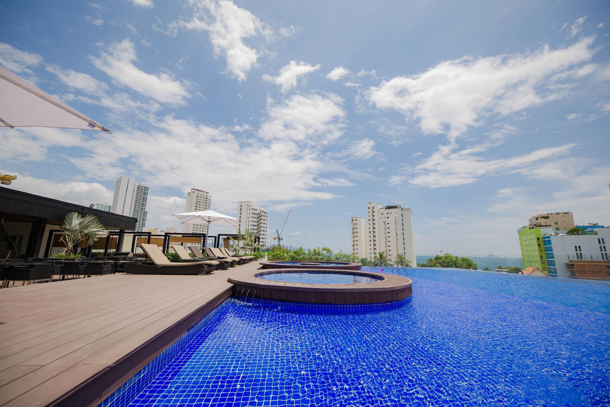 โรงแรมควินเทอร์ เซ็นทรัล ยาจาง ญาจาง ภายนอก รูปภาพ